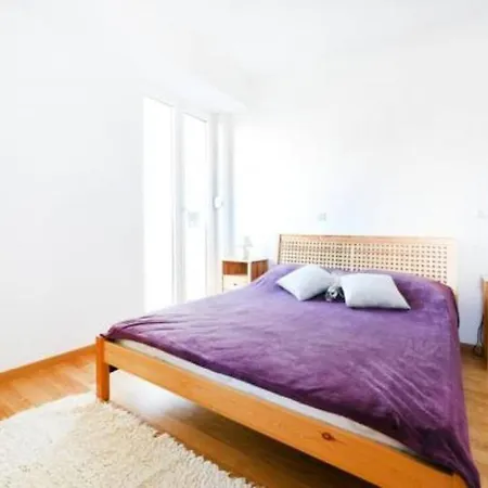 Eli-two Bedroom With Balcony And City View Appartement
