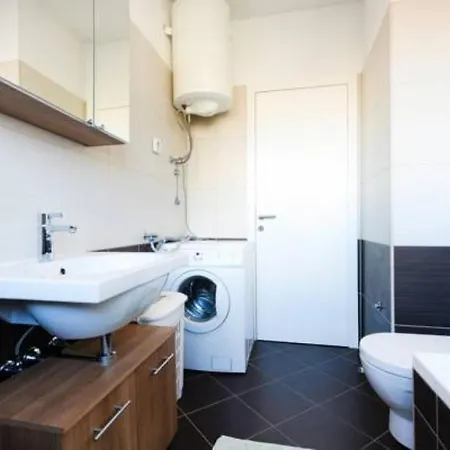 Appartement Eli-two Bedroom With Balcony And City View Zadar