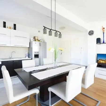 Eli-two Bedroom With Balcony And City View Zadar
