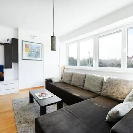 Eli-two Bedroom With Balcony And City View